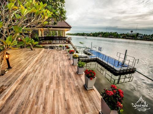 Facilities, Baan Nam Pen Resort in Samut Songkhram Facilities, Baan Nam Pen Resort in Samut Songkhram