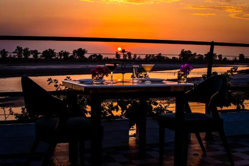 Kilátás, Evaara By The Ganges in Chandi Ghat Kilátás, Evaara By The Ganges in Chandi Ghat