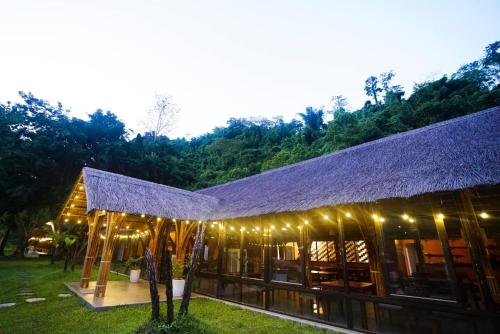 Bankett-terem, The BanBa Jungle Logde Retreat in Lang Khiem Bankett-terem, The BanBa Jungle Logde Retreat in Lang Khiem