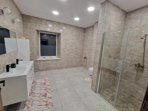 浴室, Laumės dvaro svečių namai (Laumes dvaro sveciu namai) in 布比艾 浴室, Laumės dvaro svečių namai (Laumes dvaro sveciu namai) in 布比艾