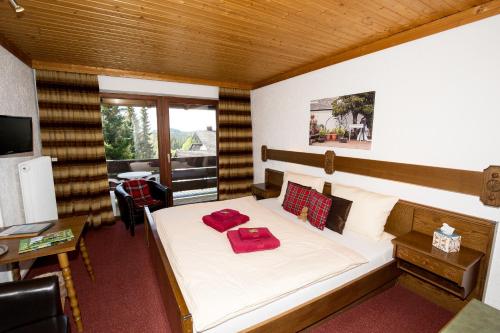 This photo about Scottish Highlander Guesthouse shared on HyHotel.com
