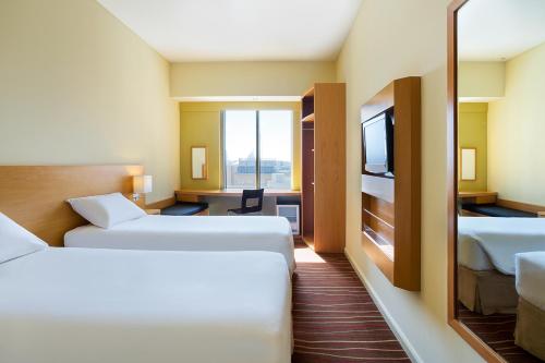 ibis Deira Creekside Dubai in Deira ibis Deira Creekside Dubai in Deira