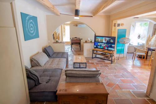 Exterior view, Provencal Farmhouse In Preserved Natural Setting in Frejus Exterior view, Provencal Farmhouse In Preserved Natural Setting in Frejus