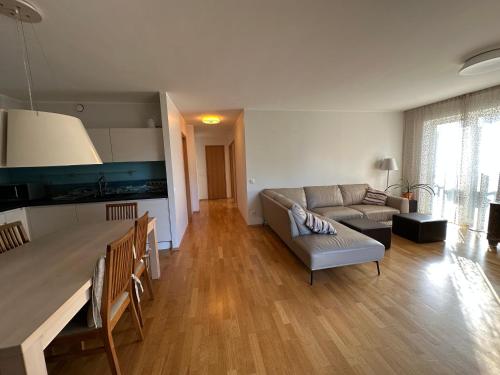 Facilities, 2-Bedroom Apartment in Kadriorg in Raua Facilities, 2-Bedroom Apartment in Kadriorg in Raua