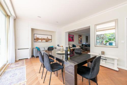 Luxury Family Villa - 18P - Pool - Sauna - Gym in Bois-Colombes Luxury Family Villa - 18P - Pool - Sauna - Gym in Bois-Colombes