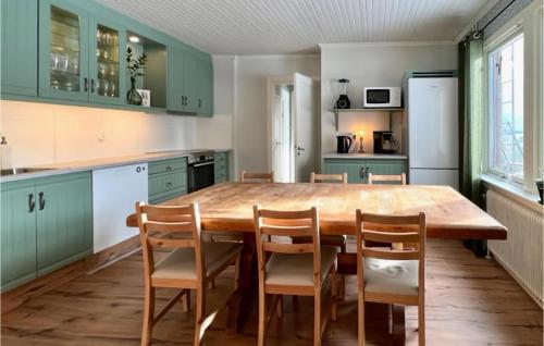 Kitchen, Nice Home In Rorvik With Wifi in Lammhult Kitchen, Nice Home In Rorvik With Wifi in Lammhult
