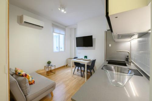 GuestReady - Couple’s Getaway in Madrid in Lavapies GuestReady - Couple’s Getaway in Madrid in Lavapies