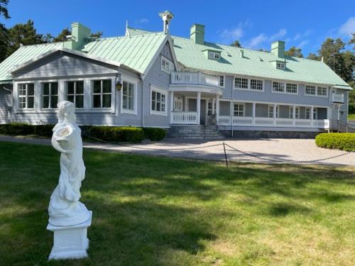 Onsala Mansion B&B in Onsala Onsala Mansion B&B in Onsala