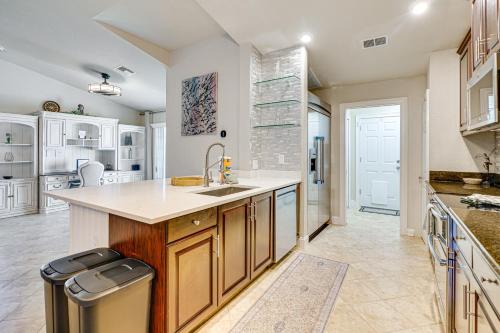 6 Mi to Beach Family Oasis with Pool in Cape Coral in كاب كورال 6 Mi to Beach Family Oasis with Pool in Cape Coral in كاب كورال