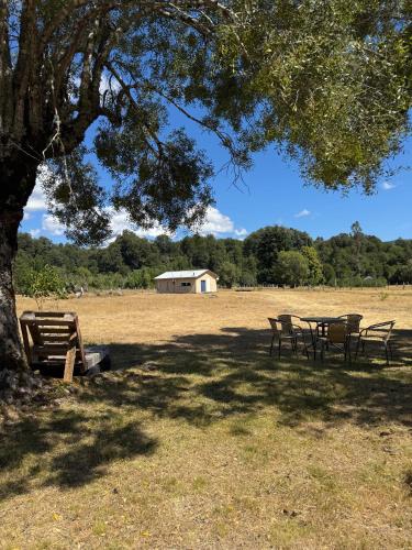 Cabaña rivera del Captrén (Cabana rivera del Captren) in Curacautin Cabaña rivera del Captrén (Cabana rivera del Captren) in Curacautin