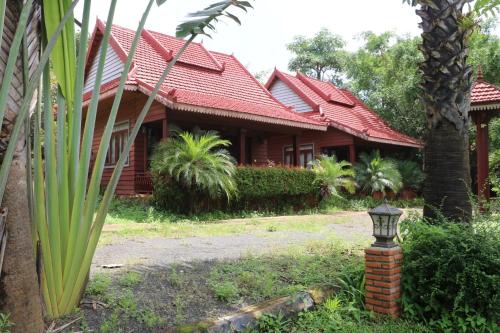 Ratanakiri Phum Khmer resort in Banlung Ratanakiri Phum Khmer resort in Banlung