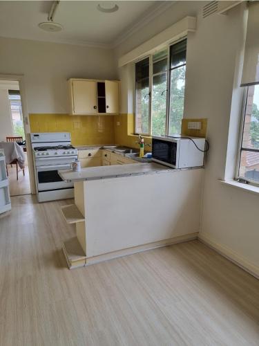 Private and big room with 2 beds Balwyn North in Balwyn North Private and big room with 2 beds Balwyn North in Balwyn North