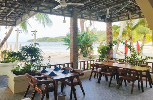 Restaurant, SoonNoeng Resort in Koh Rong Sanloem Restaurant, SoonNoeng Resort in Koh Rong Sanloem