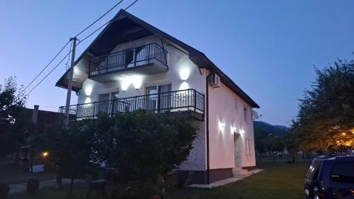 Rooms Lida & Friendly home in Plav Rooms Lida & Friendly home in Plav