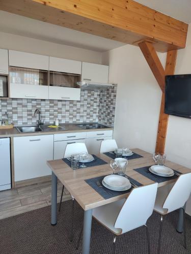 Demanova 238 in Demanova Demanova 238 in Demanova