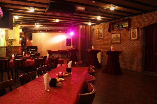 Pub/Lounge, Hotel Cafe 't Zonneke in Oosterhout Pub/Lounge, Hotel Cafe 't Zonneke in Oosterhout