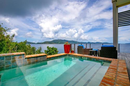 Πισίνα, Eco Haute - Romantic Luxury Villa St John USVI Ocean Views Private Pool in East End Πισίνα, Eco Haute - Romantic Luxury Villa St John USVI Ocean Views Private Pool in East End