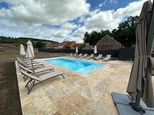 Gîte 10 personnes avec spa privatif (Gite 10 personnes avec spa privatif) in Pouilly-en-Auxois Gîte 10 personnes avec spa privatif (Gite 10 personnes avec spa privatif) in Pouilly-en-Auxois