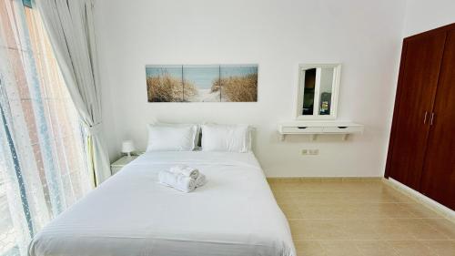 Bed, O07 Luxury Furnished Studio Apartment near bus stop Garden view Persia Cluster in Dubai International City Bed, O07 Luxury Furnished Studio Apartment near bus stop Garden view Persia Cluster in Dubai International City