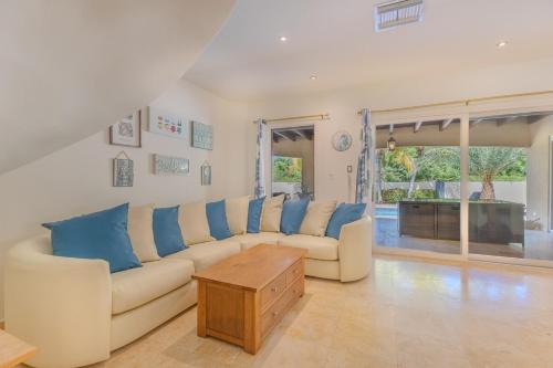 5 min to the Beach Happy Aruba Villa by Bocobay in Westpunt 5 min to the Beach Happy Aruba Villa by Bocobay in Westpunt