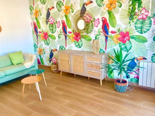 Tucan tropical in Sabadell Tucan tropical in Sabadell