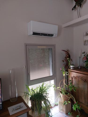 Maison à la campagne (Maison a la campagne) in เบซัก Maison à la campagne (Maison a la campagne) in เบซัก