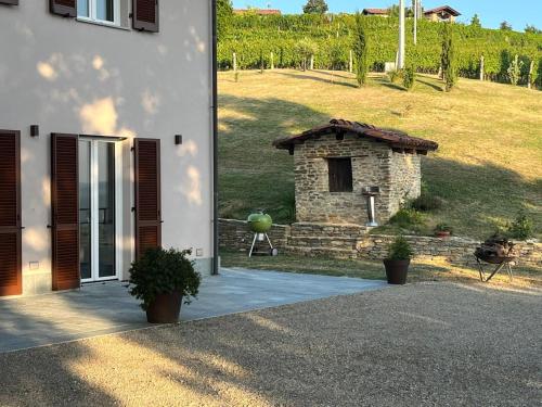 Villa di Langa in Treiso Villa di Langa in Treiso