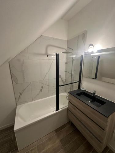 Appartement 14 minutes aéroport de Beauvais (Appartement 14 minutes aeroport de Beauvais) in Essuiles Appartement 14 minutes aéroport de Beauvais (Appartement 14 minutes aeroport de Beauvais) in Essuiles