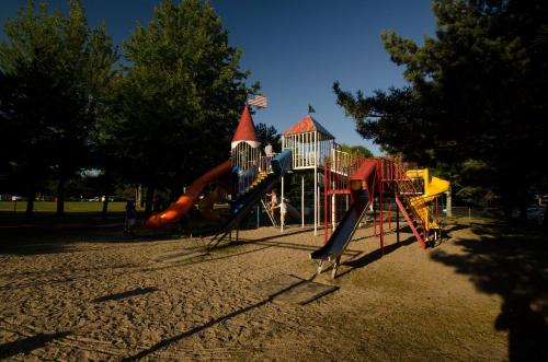 Brennan Beach Lakeview Park Model 1 in Port Ontario (NY) Brennan Beach Lakeview Park Model 1 in Port Ontario (NY)