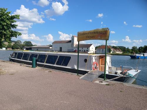 La maison de Marguerite in Pouilly-en-Auxois La maison de Marguerite in Pouilly-en-Auxois