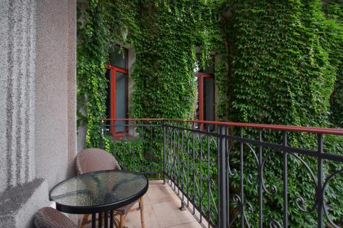 شرفة/ تراس, Ayvazovsky Hotel in أوديسا شرفة/ تراس, Ayvazovsky Hotel in أوديسا