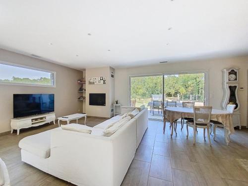 Villa Cote Canal 15 min Plage in Agde Villa Cote Canal 15 min Plage in Agde