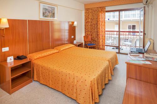 This photo about Port Fleming shared on HyHotel.com