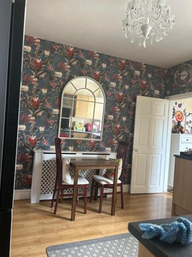 Narie Little Cottage in Quarry Bank Narie Little Cottage in Quarry Bank