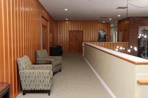 Előcsarnok, Heritage Hotel of Quincy in Quincy (Illinois) Előcsarnok, Heritage Hotel of Quincy in Quincy (Illinois)