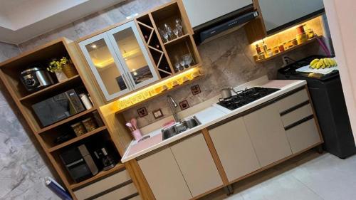 Quarto para mulheres em Cond Orla Recreio Prainha in Recreio Dos Bandeirantes Quarto para mulheres em Cond Orla Recreio Prainha in Recreio Dos Bandeirantes