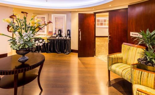 会議室 / ダンスホール, シティ ロッジ ホテル アット OR タンボ インターナショナル エアポート ヨハネスブルグ (City Lodge Hotel at OR Tambo International Airport Johannesburg) in ヨハネスブルグ 会議室 / ダンスホール, シティ ロッジ ホテル アット OR タンボ インターナショナル エアポート ヨハネスブルグ (City Lodge Hotel at OR Tambo International Airport Johannesburg) in ヨハネスブルグ