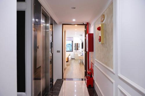 LUXURY Airport Noi Bai Hotel in Noi Bai Airport LUXURY Airport Noi Bai Hotel in Noi Bai Airport