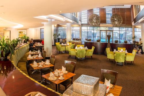 Nhà hàng, City Lodge Hotel Lynnwood Pretoria in Pretoria Nhà hàng, City Lodge Hotel Lynnwood Pretoria in Pretoria