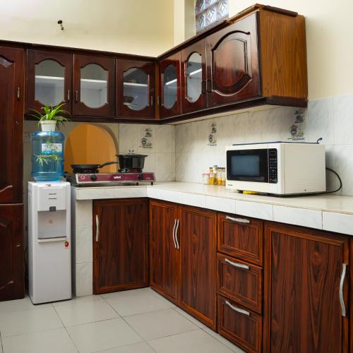 Kitchen, House of Sincerity in Maharagama Kitchen, House of Sincerity in Maharagama