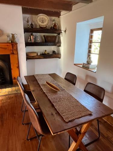 Morley House - Charming 1820 Settlers Cottage in Bathurst Morley House - Charming 1820 Settlers Cottage in Bathurst