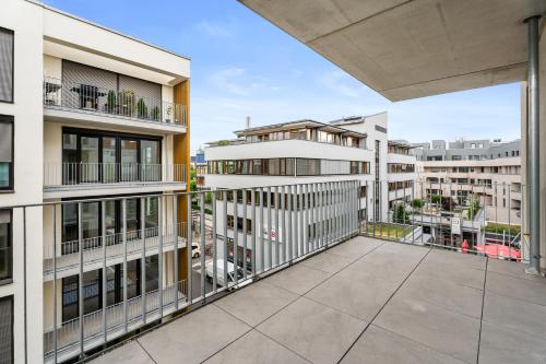 Erkély/terasz, EXQUIS Luxus 2BR Apartment FRITZ I Balcony I Mercedes & US Army I Parking I Stuttgart in Boblingen Városközpont Erkély/terasz, EXQUIS Luxus 2BR Apartment FRITZ I Balcony I Mercedes & US Army I Parking I Stuttgart in Boblingen Városközpont