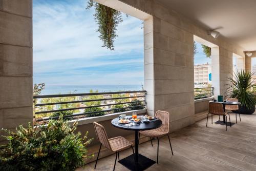 طعام و مشروبات, Charlie in Pesaro in Pesaro City Center طعام و مشروبات, Charlie in Pesaro in Pesaro City Center