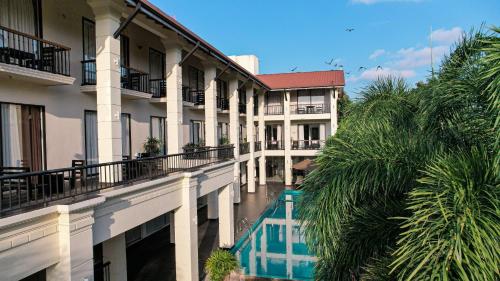 Lavendish Tamarind Lifestyle in يالا Lavendish Tamarind Lifestyle in يالا