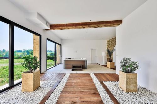 Villa Molinant, évasion en Pierres Dorées (Villa Molinant, evasion en Pierres Dorees) in Bagnols Villa Molinant, évasion en Pierres Dorées (Villa Molinant, evasion en Pierres Dorees) in Bagnols