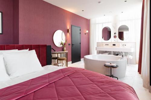 ฟาน เดอร์ ฟาล์ก เธียร์เตอร์โฮเทล เด โอรานเจรี (Van der Valk TheaterHotel De Oranjerie) in เรอมอนด์ ฟาน เดอร์ ฟาล์ก เธียร์เตอร์โฮเทล เด โอรานเจรี (Van der Valk TheaterHotel De Oranjerie) in เรอมอนด์