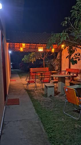 Hostel Flor de Ipê (Hostel Flor de Ipe) in 巴雷里尼亞斯 Hostel Flor de Ipê (Hostel Flor de Ipe) in 巴雷里尼亞斯