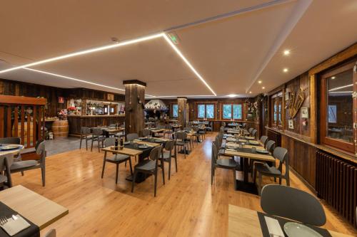 Étterem, Hotel Restaurant Camp del Serrat in Engolasters Étterem, Hotel Restaurant Camp del Serrat in Engolasters