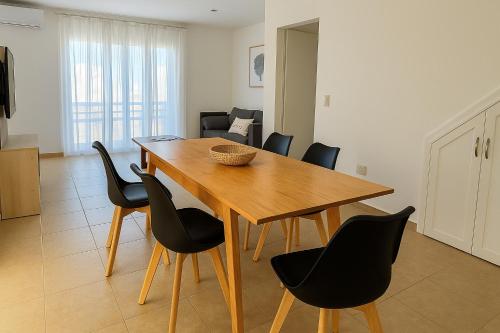 Linea Recta Sur- Aguila Mora, departamento amplio de 3 dormitorios a pasos del mar in بويرتو مادرين Linea Recta Sur- Aguila Mora, departamento amplio de 3 dormitorios a pasos del mar in بويرتو مادرين