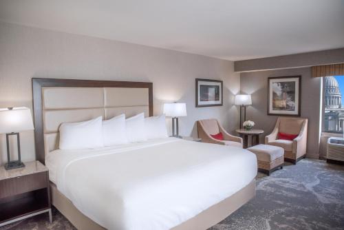 فندق ذا ماديسون كونكورس (The Madison Concourse Hotel) in وسط مدينة ماديسون فندق ذا ماديسون كونكورس (The Madison Concourse Hotel) in وسط مدينة ماديسون